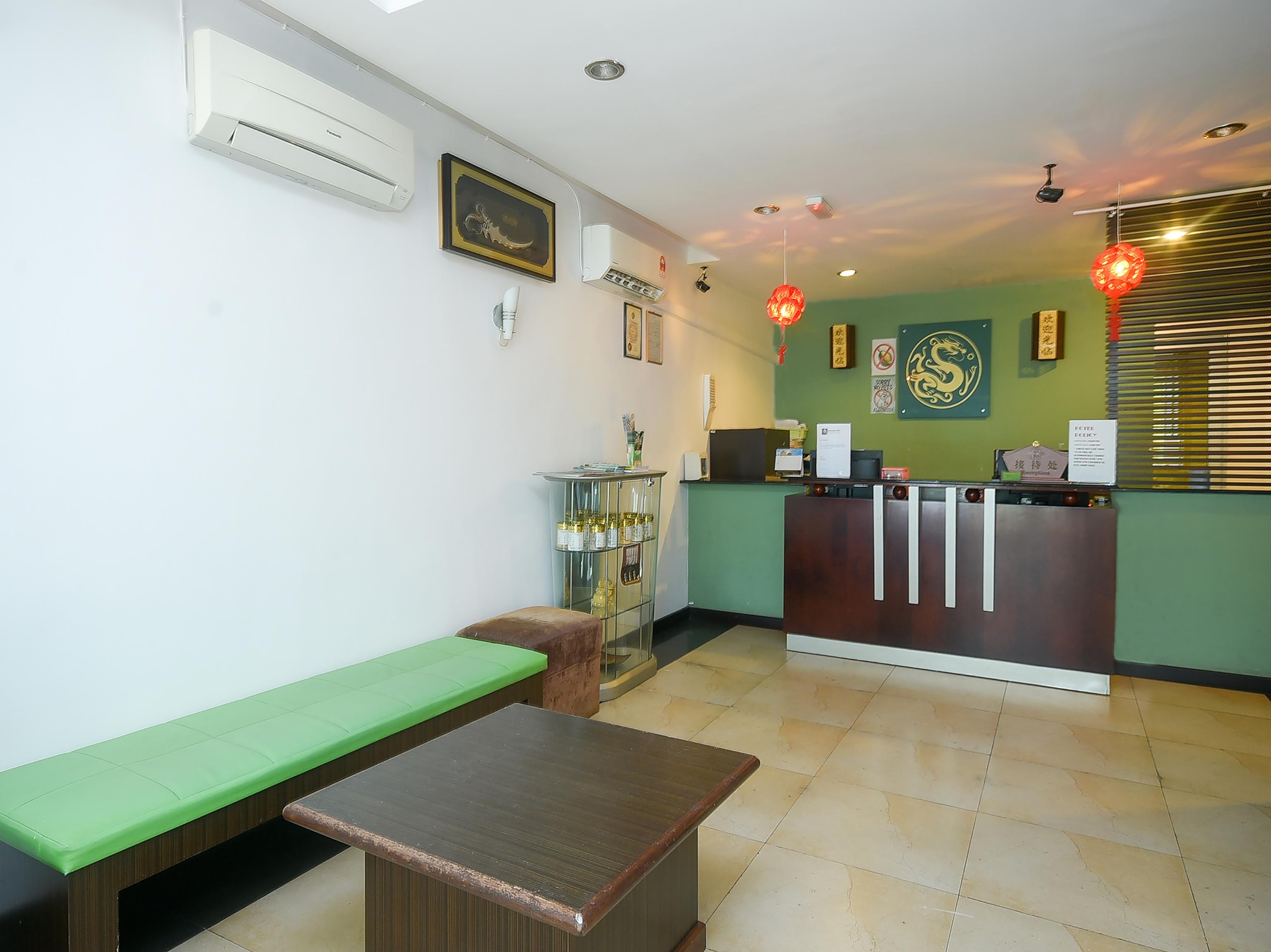 Super Oyo 976 Dragon Inn Miri Exteriör bild