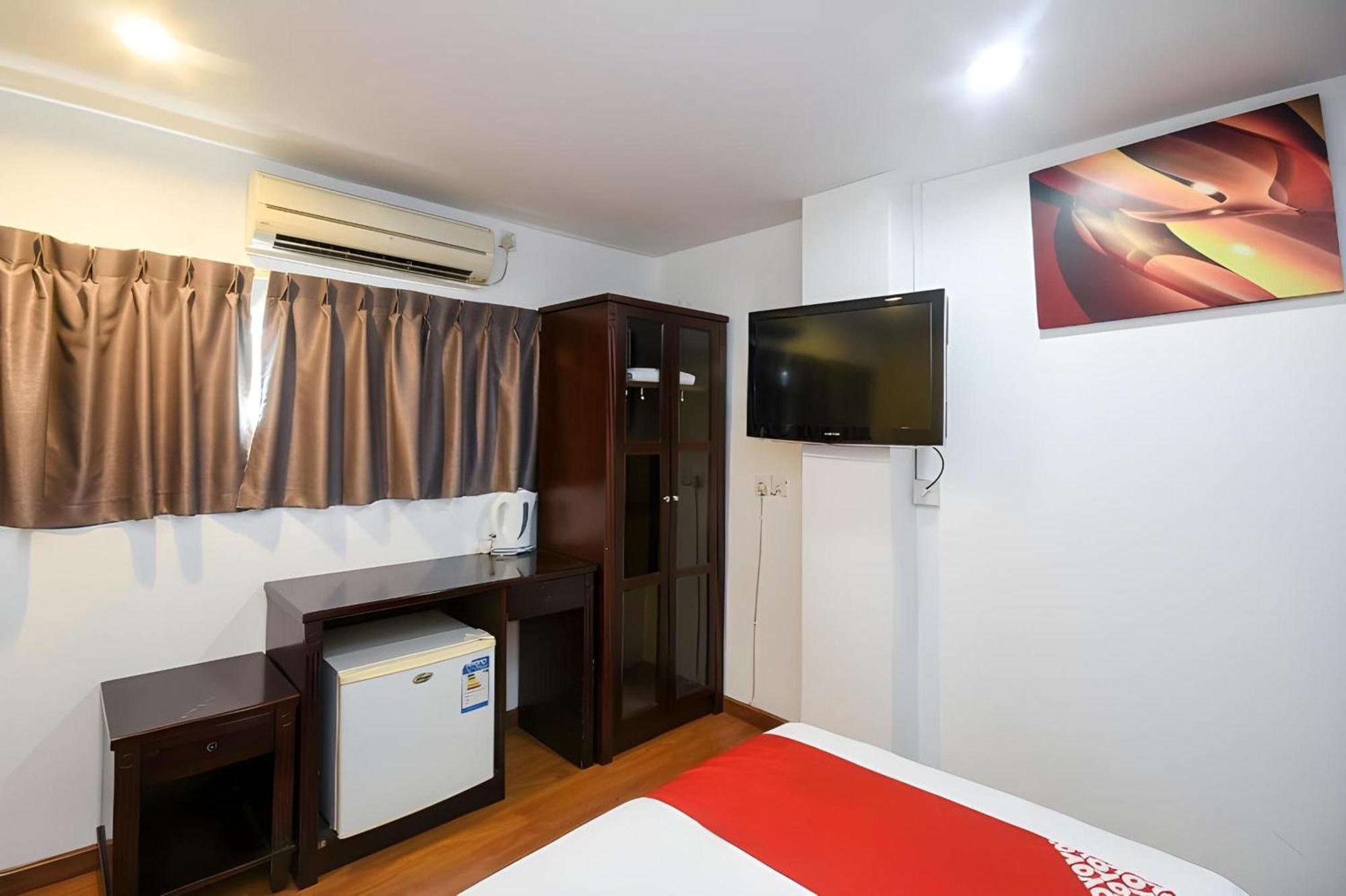 Super Oyo 976 Dragon Inn Miri Exteriör bild