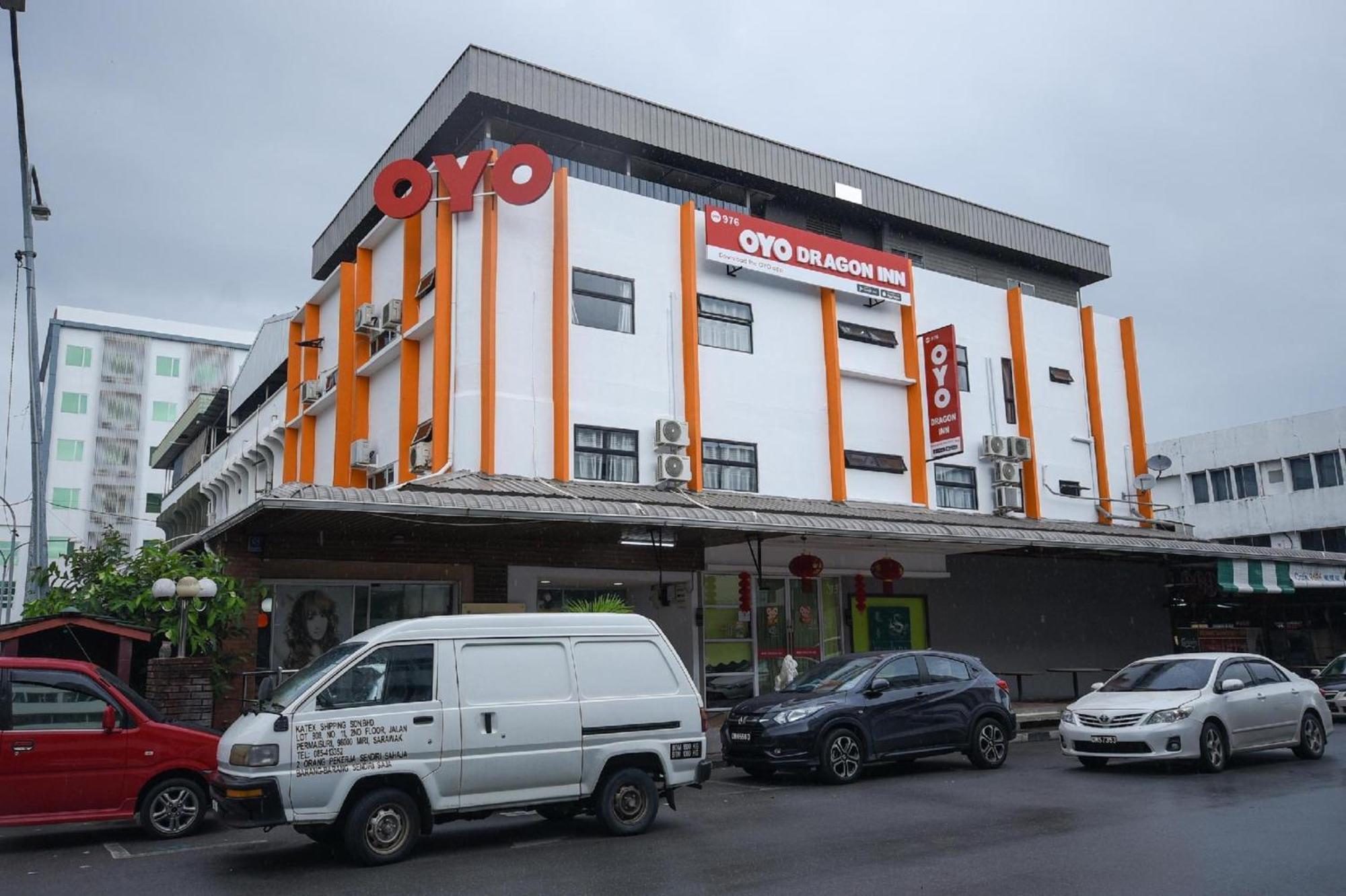 Super Oyo 976 Dragon Inn Miri Exteriör bild
